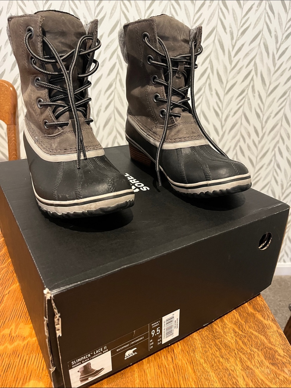 Sorel Slimpach Lace II Women's Waterproof Lace-Up Winter Boots in Quarry, Black